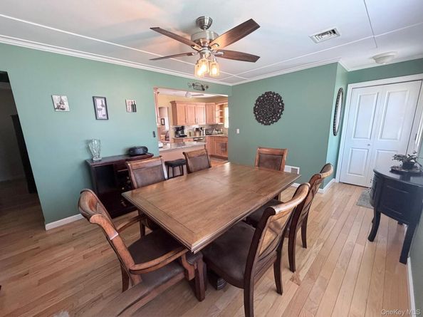 109 Lincoln Place, Massapequa NY 11758