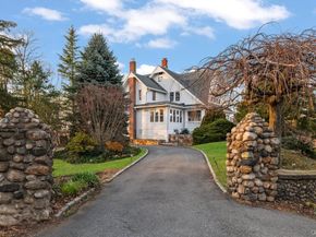 68 A Carlton Avenue, Port Washington NY 11050