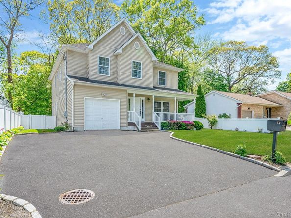 72 Rushmore Street, South Huntington NY 11746