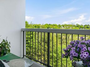 200 High Point Drive 214, Hartsdale NY 10530