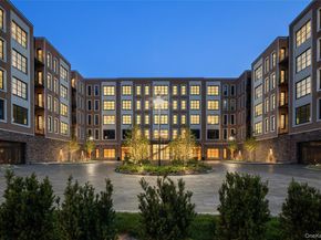 100 Garvies Point Road 1312, Glen Cove NY 11542