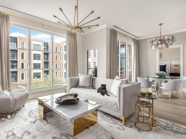 100 Garvies Point Road 1312, Glen Cove NY 11542