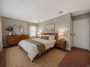 7 Carriage Court, Dix Hills NY 11746
