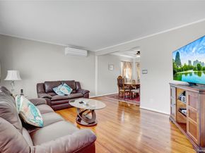 6 Sheep Pasture Lane, Massapequa NY 11758