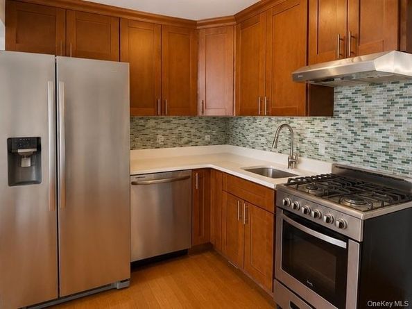 149-06 Northern boulevard 405, Flushing NY 11354