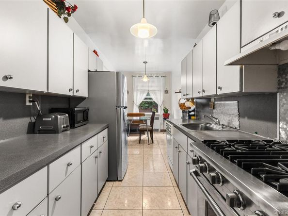 100 Avenue P H1, Brooklyn NY 11204