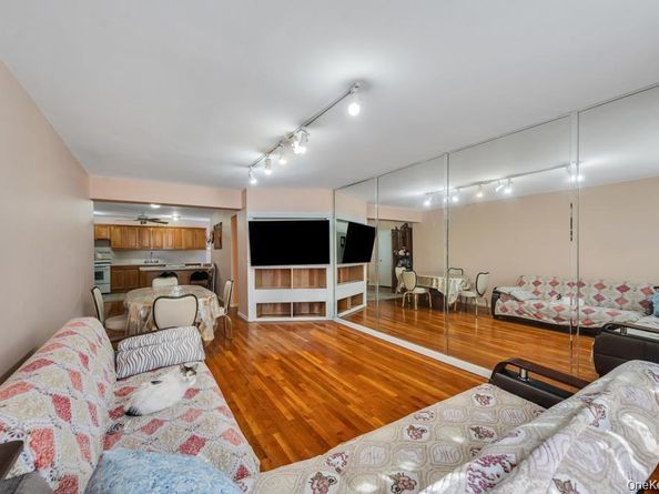 74-45 Yellowstone Boulevard 5G, Rego Park NY 11374
