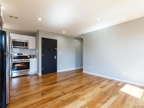 8734 132nd Street, Richmond Hill NY 11418