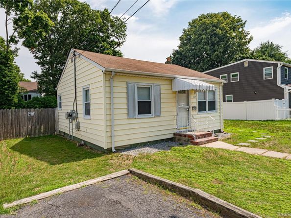 123 Cherubina Lane, North Babylon NY 11703