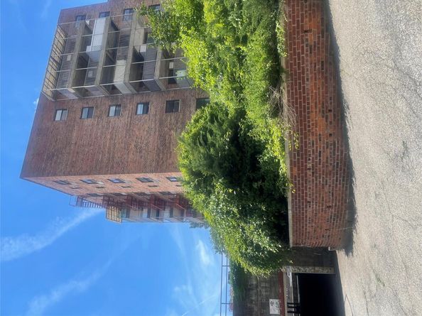 671 Bronx River Road 4G, Yonkers NY 10704