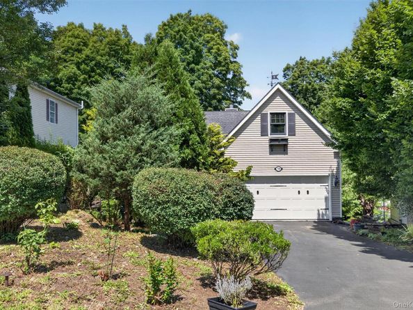 708 Kossuth Place, Peekskill NY 10566