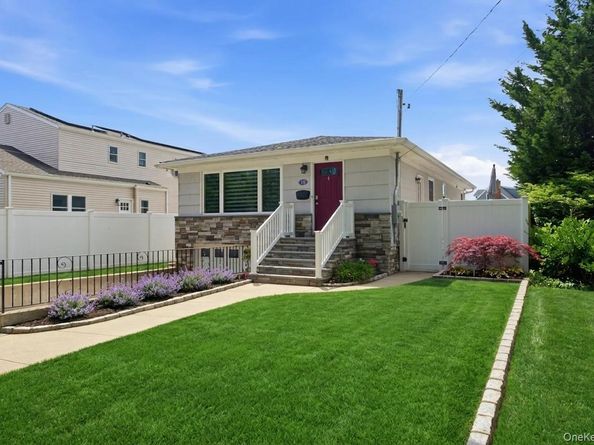 10 S Merrick Road, Massapequa NY 11758