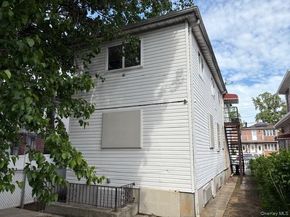 13624 220th Street, Springfield Gardens NY 11413