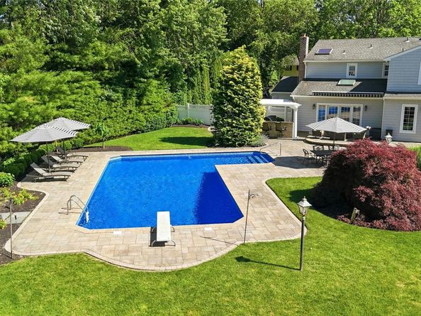9 Vannina Place, Huntington NY 11743