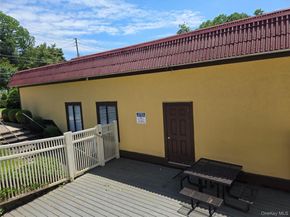 13 Granada Crescent 7, White Plains NY 10603