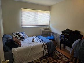 13 Granada Crescent 7, White Plains NY 10603