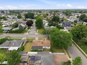 67 E End Avenue, Hicksville NY 11801
