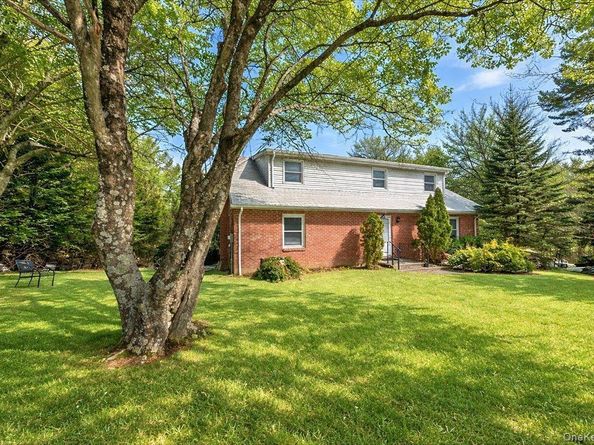 16 Primrose Street, Katonah NY 10536