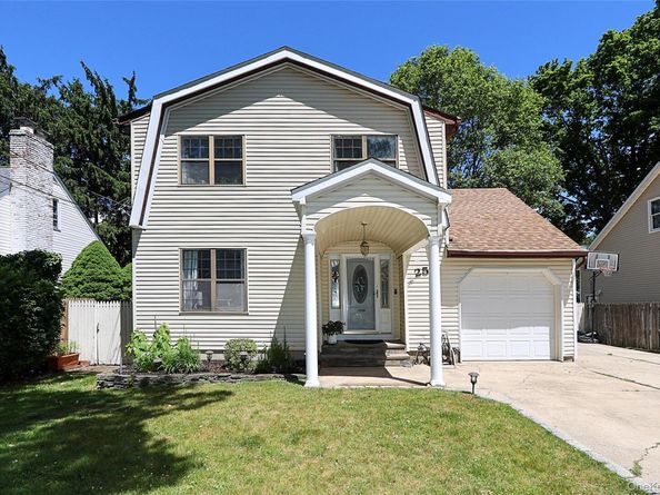 25A Reynolds Street, Huntington Station NY 11746