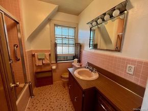 11515 Babbage Street, Richmond Hill NY 11418
