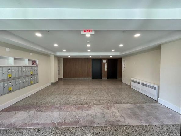671 Bronx River Road 6G, Yonkers NY 10704