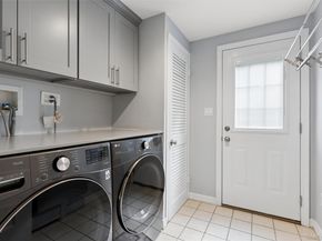 2539 Bradley Court, Merrick NY 11566