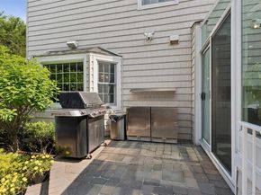 2539 Bradley Court, Merrick NY 11566