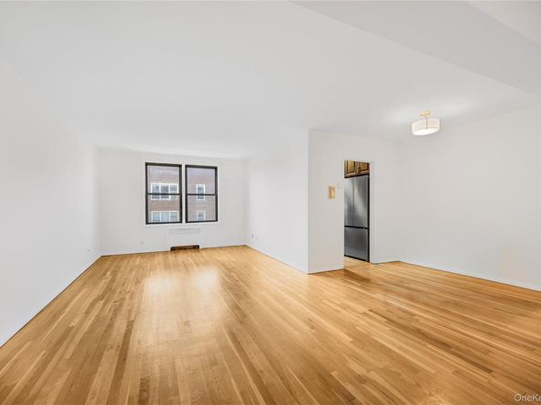 525 W 235th Street 6E, Bronx NY 10463