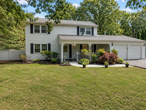 20 Spaulding Lane, Stony Brook NY 11790