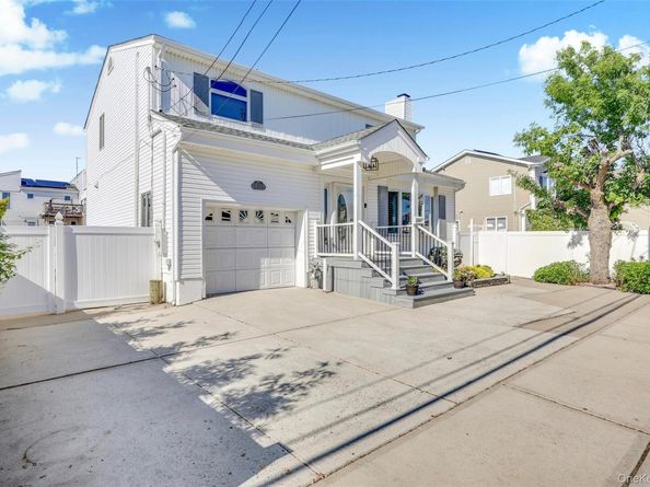 2775 Barbara Road, Bellmore NY 11710