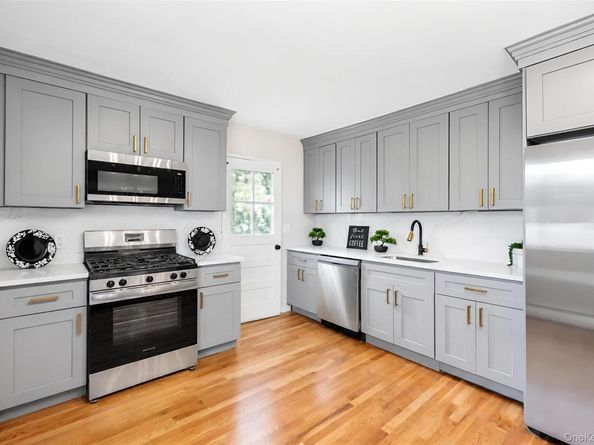 1712 Trinity Street, West Babylon NY 11704