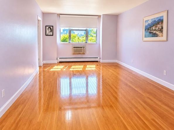 99-04 57TH Avenue 3G, Corona NY 11368