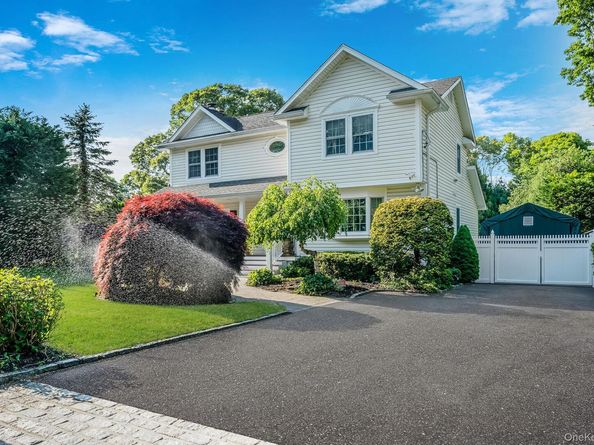 364 Twilight Lane, Smithtown NY 11787