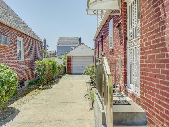 226-08 129th Avenue, Laurelton NY 11413