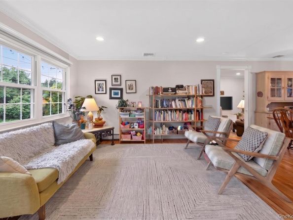 220 Grant Avenue, Saint James NY 11780