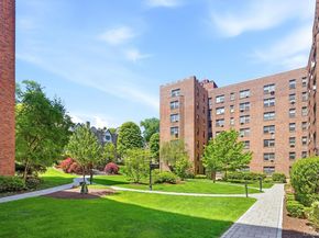 180 Garth Road 6G, Scarsdale NY 10583