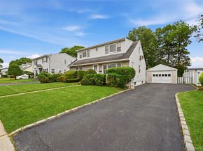 659 Diellen Lane, Elmont NY 11003