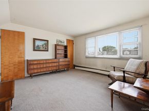 659 Diellen Lane, Elmont NY 11003