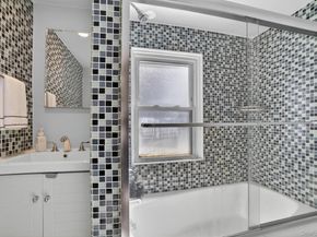 4218 Herkimer Place, Bronx NY 10470
