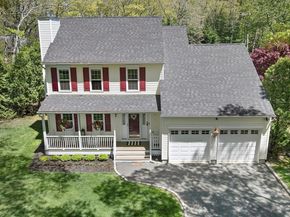 15 Rosebriar Lane, East Quogue NY 11942
