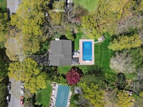 15 Rosebriar Lane, East Quogue NY 11942
