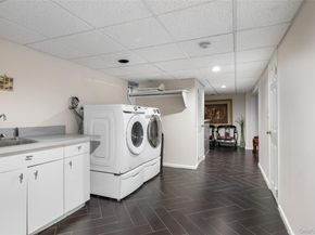 187 Commonwealth Avenue, Massapequa NY 11758