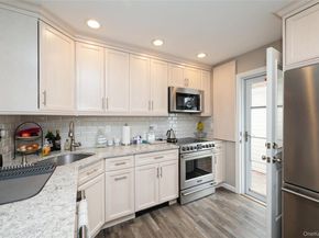 25 Rock Lane, Levittown NY 11756