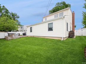 25 Rock Lane, Levittown NY 11756