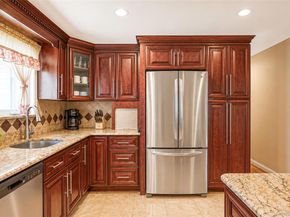 2706 Milburn Avenue, Baldwin NY 11510
