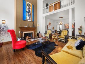 10 Swan Court, Glen Cove NY 11542