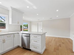 4 Blackwell Lane, Stony Brook NY 11790