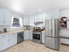 17 Shelly Court, Plainview NY 11803