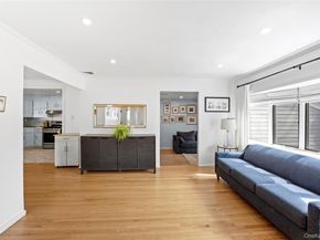 17 Shelly Court, Plainview NY 11803