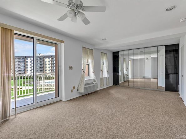 2 Richmond Road 3U, Lido Beach NY 11561